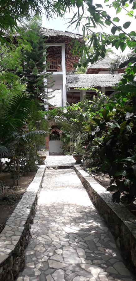 Mangga Lodge Bira Exterior foto